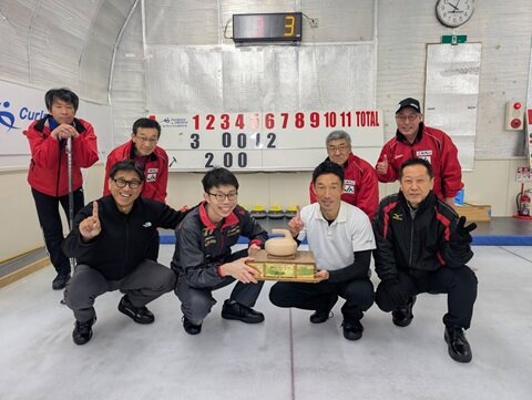 道東カーリングリーグ大会（ブロンス）優勝.jpg